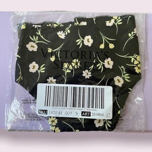 Brand New with Tags Victoria Secret Black Floral Thong Size Small